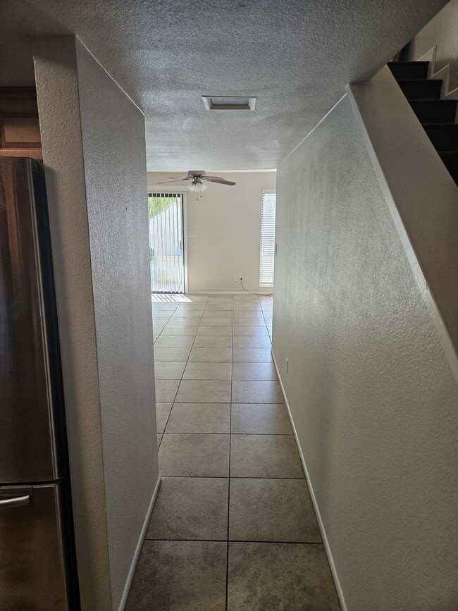 885 N Granite Reef Rd in Scottsdale, AZ - Building Photo - Building Photo