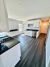 17 Waters St in Millbury, MA - Building Photo - Building Photo