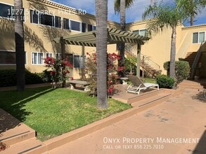 1127.5 Torrey Pines Rd in San Diego, CA - Building Photo - Building Photo