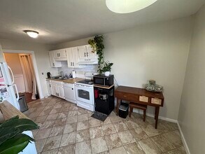 21 Middlesex Ave in Worcester, MA - Building Photo - Building Photo