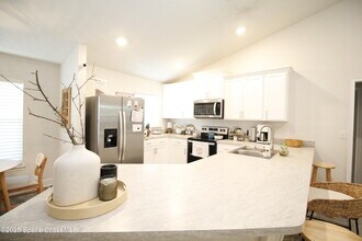 338 Garvey Dr SW in Palm Bay, FL - Building Photo - Building Photo