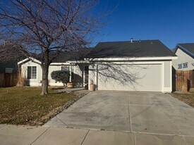 143 Fortune Dr in Dayton, NV - Building Photo