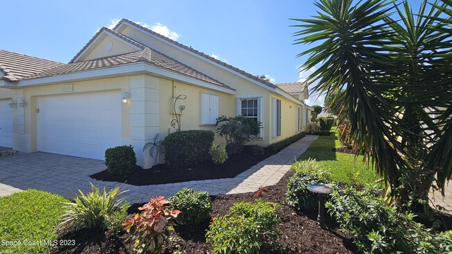 5324 Tay Ct in Melbourne Beach, FL - Foto de edificio - Building Photo