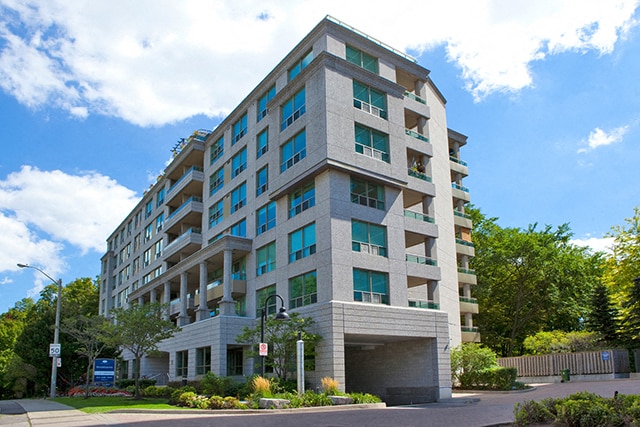 17 Brookbanks Apartments in Toronto, ON - Building Photo