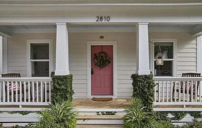 2810 W Main St in Durham, NC - Building Photo - Building Photo