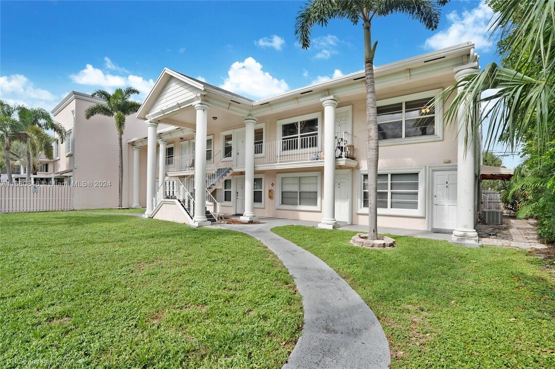 4521 NE 21st Ave in Fort Lauderdale, FL - Building Photo