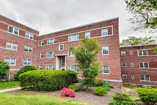 1303 N Ode St in Arlington, VA - Building Photo