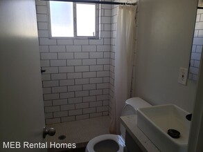 1010 N Jones Blvd in Tucson, AZ - Building Photo - Building Photo