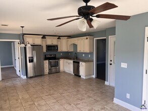 412 Madison Pl Pkwy in Byron, GA - Building Photo - Building Photo