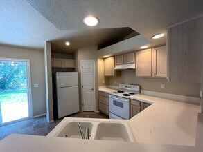 154 N Sagehen St in Nampa, ID - Building Photo - Building Photo