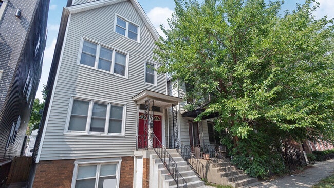 property at 2636 N Ashland Ave