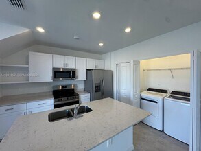 4203 Caterina Ct in North Fort Myers, FL - Building Photo - Building Photo