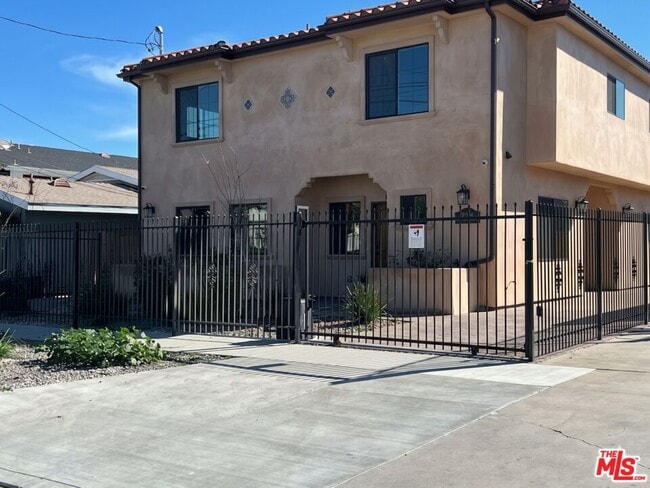 property at 334 Stepney St