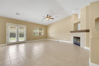 55 Desert Sunflower Cir in Henderson, NV - Building Photo - Building Photo