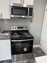 661 Mount Lucas Rd in Princeton, NJ - Foto de edificio - Building Photo