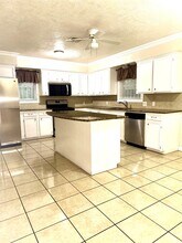 2134 Rainy River Dr in Houston, TX - Building Photo - Building Photo