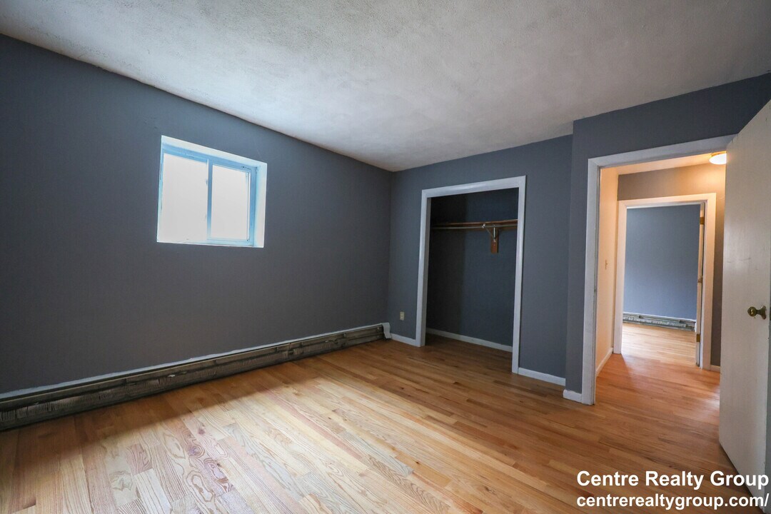 35 Westgate Rd, Unit 4 in Boston College, MA - Foto de edificio