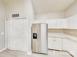 2465 Hybrid Dr in Kissimmee, FL - Building Photo - Building Photo