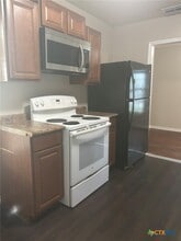 2905 Wildwood St in Victoria, TX - Building Photo - Building Photo