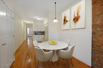 117 Washington St, Unit 6 in Hoboken, NJ - Foto de edificio - Building Photo