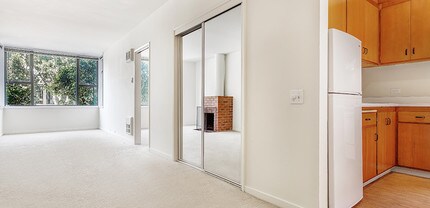 2130 Stockton Street Apartments in San Francisco, CA - Building Photo - Building Photo