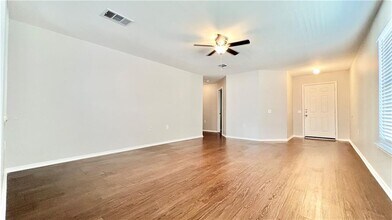 6617 Piedras Blanco Dr in Austin, TX - Building Photo - Building Photo