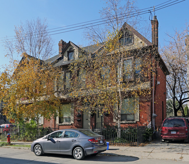 13-17 Caroline St N in Hamilton, ON - Building Photo - Building Photo