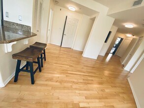 350 K St, Unit 206 in San Diego, CA - Building Photo - Building Photo