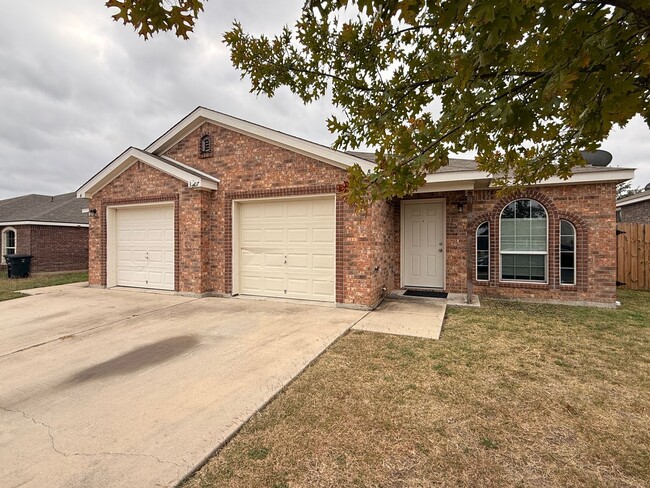 3807 John Chisholm Loop