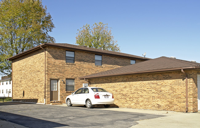 1000 Belle Valley Dr in Belleville, IL - Building Photo - Building Photo