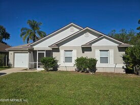 744 Palm Hammock Cir in St. Augustine, FL - Building Photo