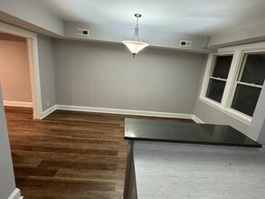 24 N Bernice Ave in Baltimore, MD - Foto de edificio - Building Photo