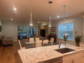 1716 Stapleton St in Sarasota, FL - Building Photo - Building Photo