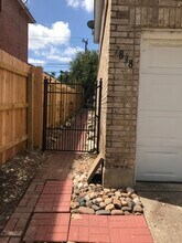 7838 Caston Park Dr in San Antonio, TX - Building Photo - Building Photo
