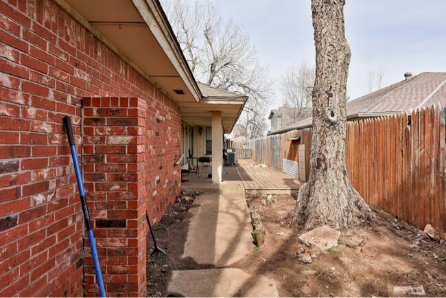 7113 NW 30th Terrace in Bethany, OK - Building Photo - Building Photo
