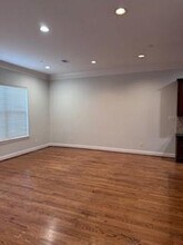 2210 Mid Ln in Houston, TX - Foto de edificio - Building Photo
