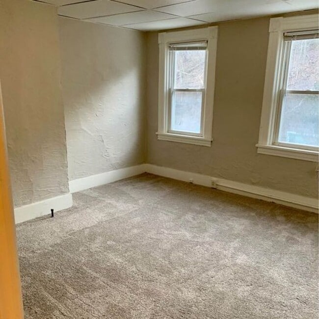 2602 Spring Garden Ave, Unit 2600 Fl 2 Rm 1