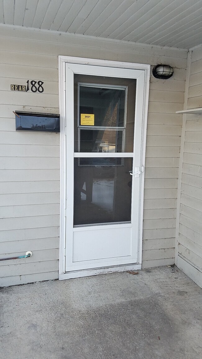 188 E Main St, Unit Rear in Glen Lyon, PA - Building Photo - Building Photo