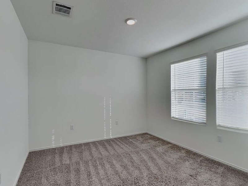 10720 Steinbeck Dr in Austin, TX - Foto de edificio