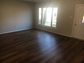 21 Riverview Pl in Willingboro, NJ - Building Photo