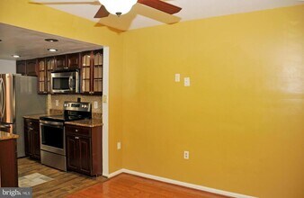 3831 Gateway Terrace in Burtonsville, MD - Building Photo - Building Photo