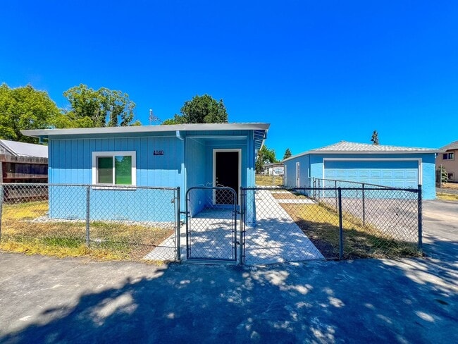 4040 Jefferson St in Napa, CA - Foto de edificio - Building Photo