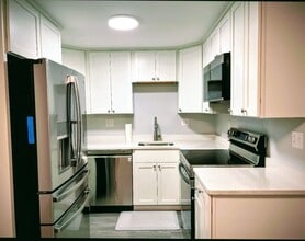 108 Norton Ave in Easton, MA - Building Photo - Building Photo