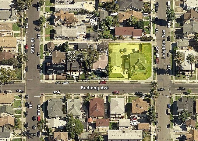 1135-1137 Leighton Ave in Los Angeles, CA - Building Photo - Building Photo