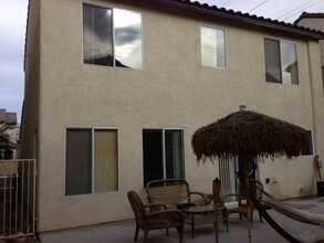 5219 W Palm Pinnacle Ave in Las Vegas, NV - Building Photo - Building Photo