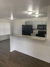201 Lanham Ct in White Settlement, TX - Foto de edificio - Building Photo