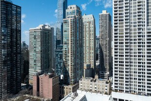 The Pinnacle in Chicago, IL - Building Photo