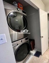 1411 Ramada Dr in Houston, TX - Foto de edificio - Building Photo