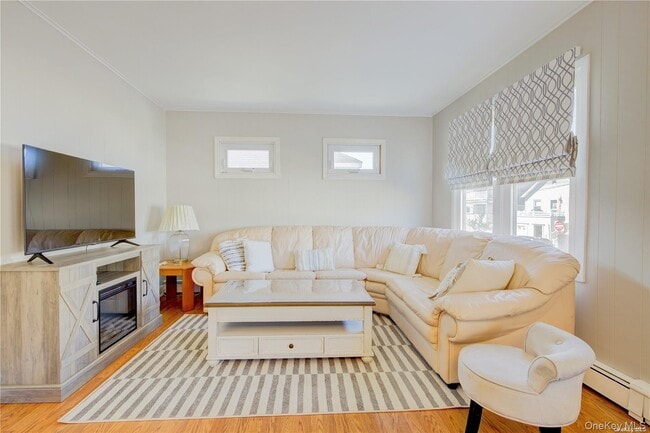 26 Indiana Ave in Long Beach, NY - Building Photo - Building Photo