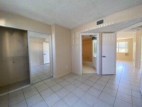 2271 SE 27th Dr in Homestead, FL - Foto de edificio - Building Photo